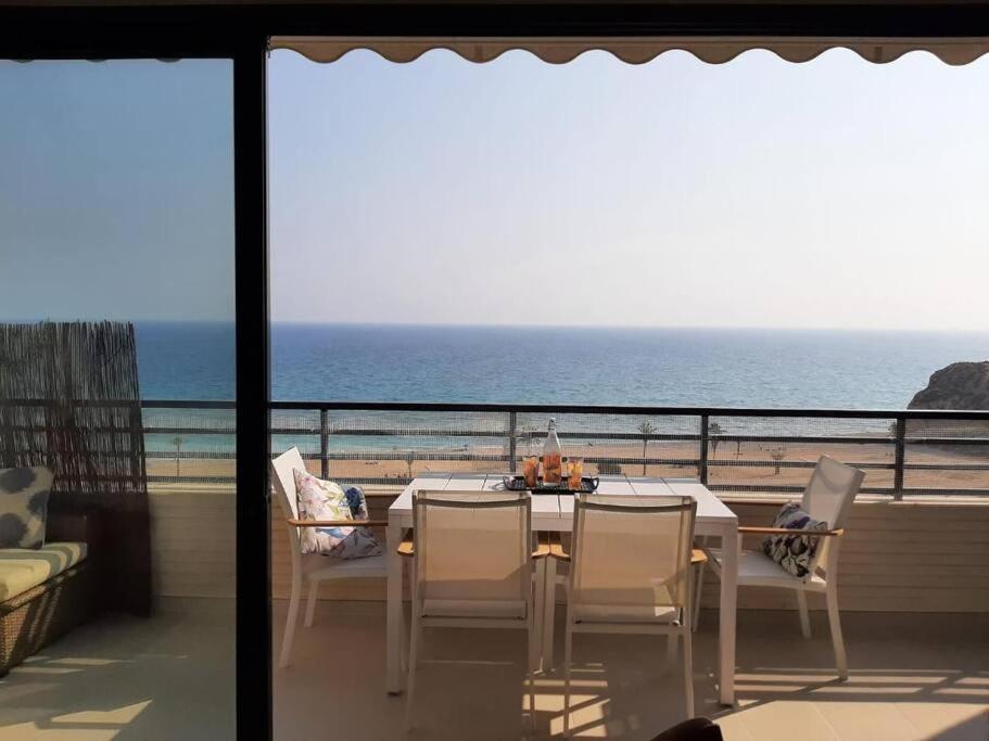 Top-Floor Beachfront Apartment With Parking, Pool, & Spacious Sea-View Balcony La Vila Joiosa Extérieur photo